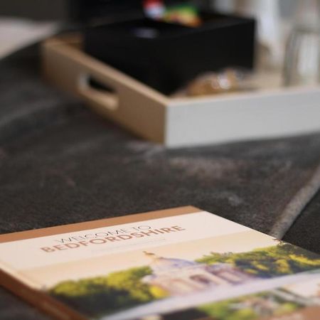 The Knife & Cleaver Houghton Conquest Exteriér fotografie