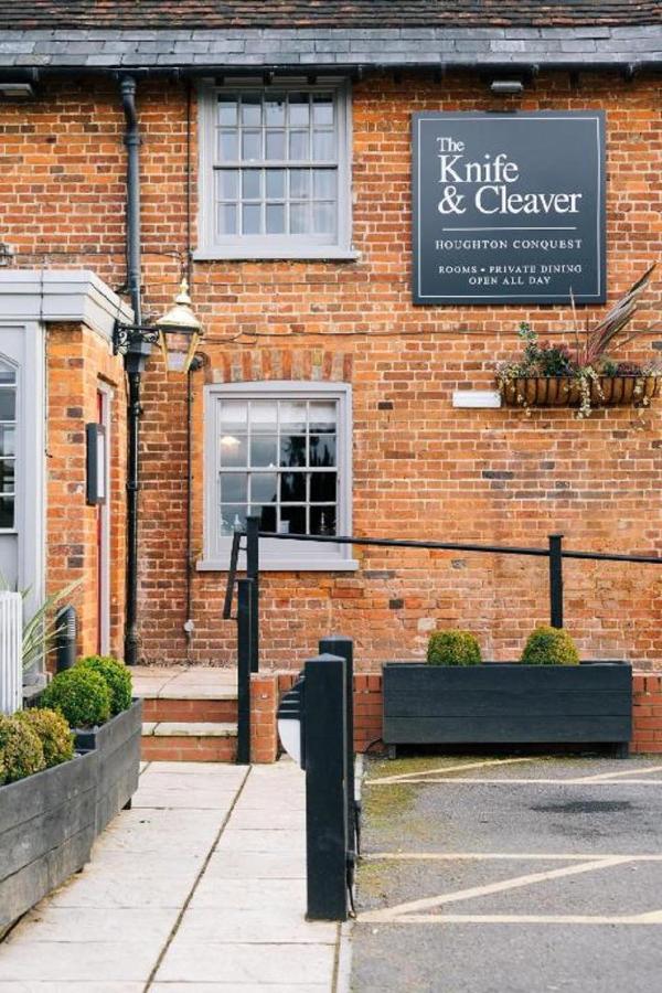The Knife & Cleaver Houghton Conquest Exteriér fotografie